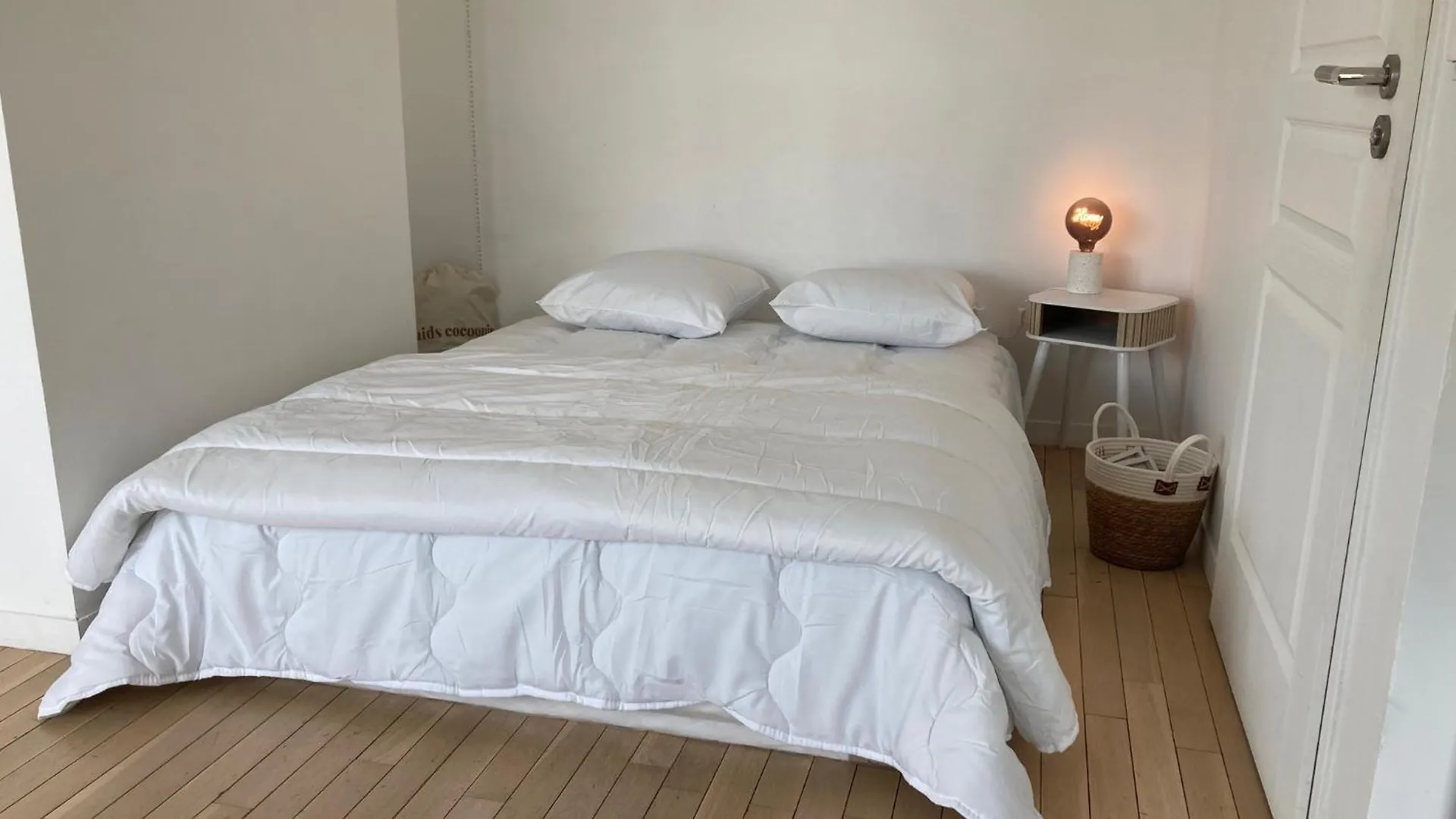Cozy Bright Studio - Montmartre Lägenhet Paris